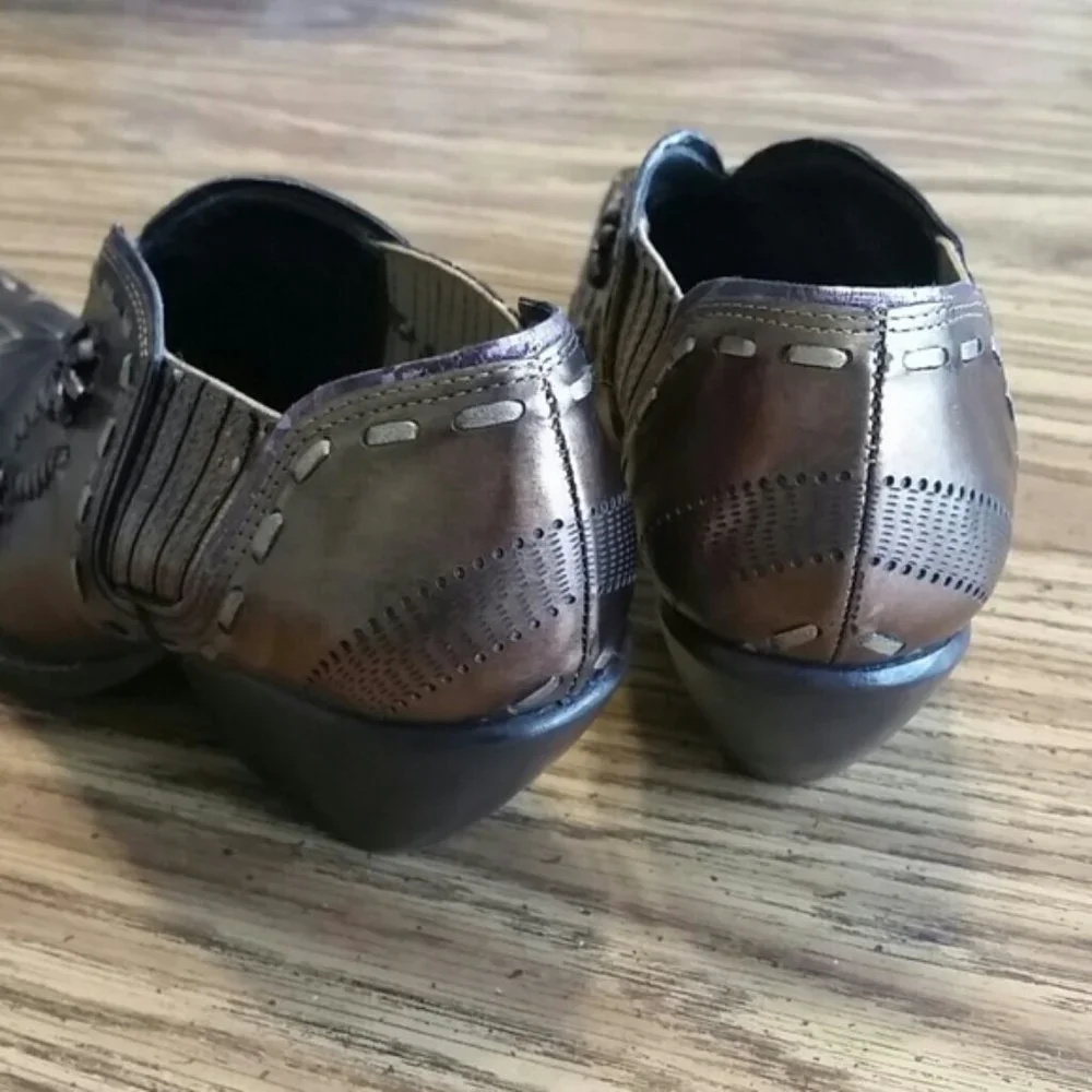 BCBGIRLS Brown Cowboy Ankle Booties EUC sz 8